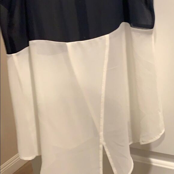 🎉1 hr sale 🎉XOXO dressy top 💤 - Picture 4 of 5